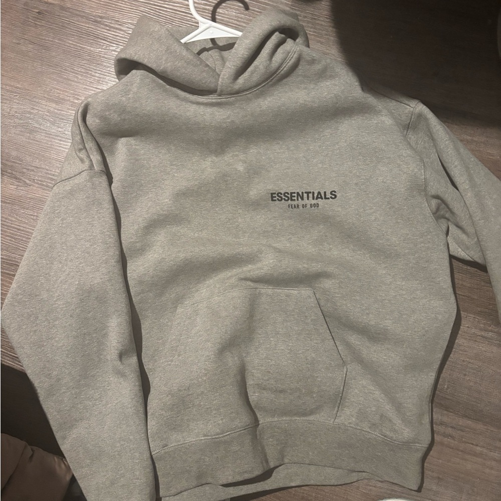 Essentials Hoodie (BRAND NEW NEVER WORN)